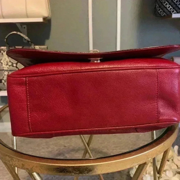 Salvatore Ferragamo Rory chain shoulder bag Sofiano leather. - Picture 12 of 13